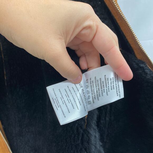 Nour Hammour S Nyla Simple Cropped Shearling Jacket in Cognac & Black - Picture 11 of 17